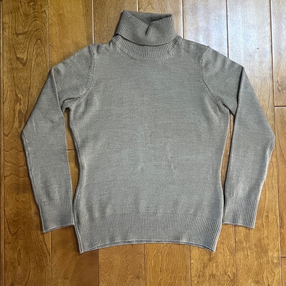 French Connection Turtleneck Tan Knit Sweater Size L Quiet Luxury Old Money - Picture 1 of 11
